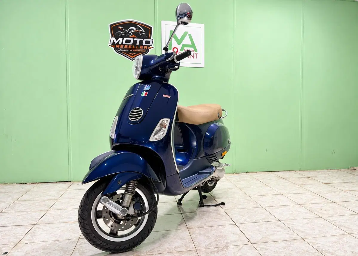 Vespa LX 50 2T (2009 - 14) (2)