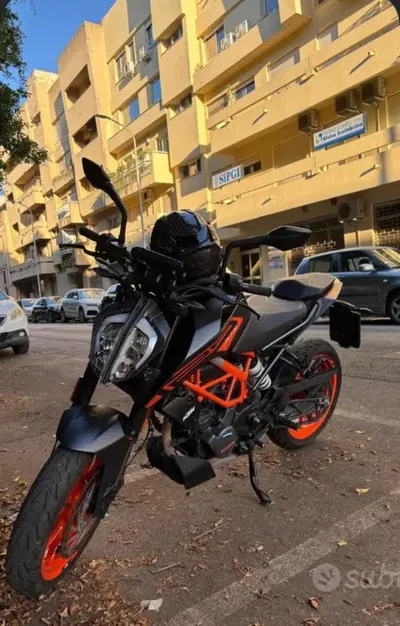 KTM 125 Duke (2021 - 23) usata