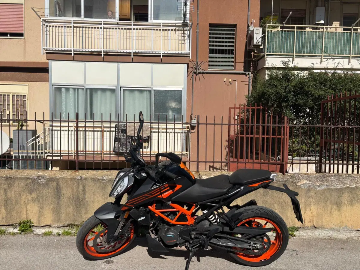 KTM 125 Duke (2021 - 23) (4)