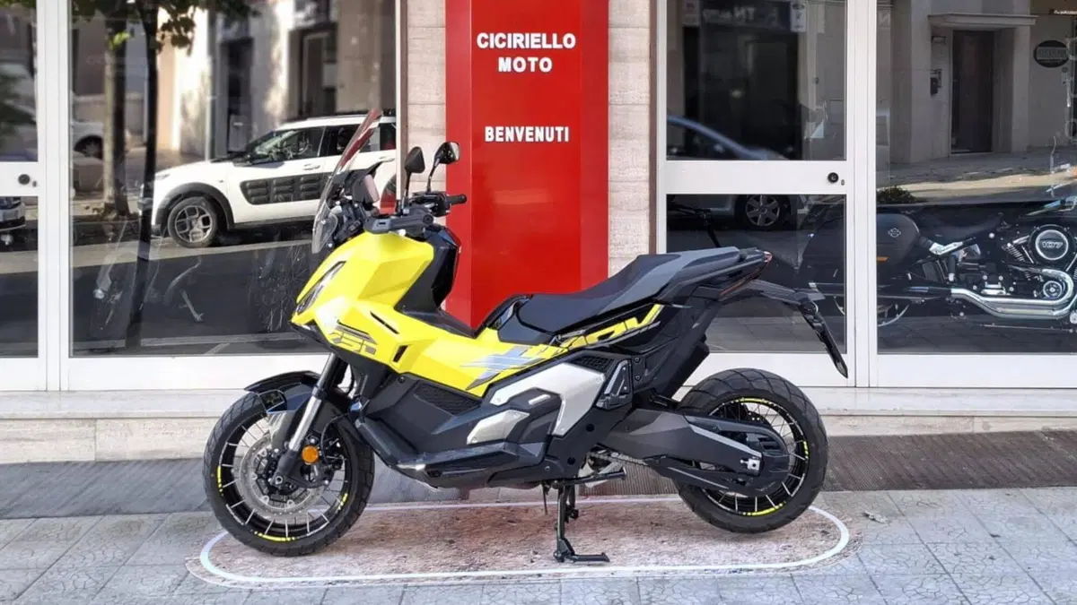 Honda X-ADV 750 Special Edition (2026 - 27) (2)