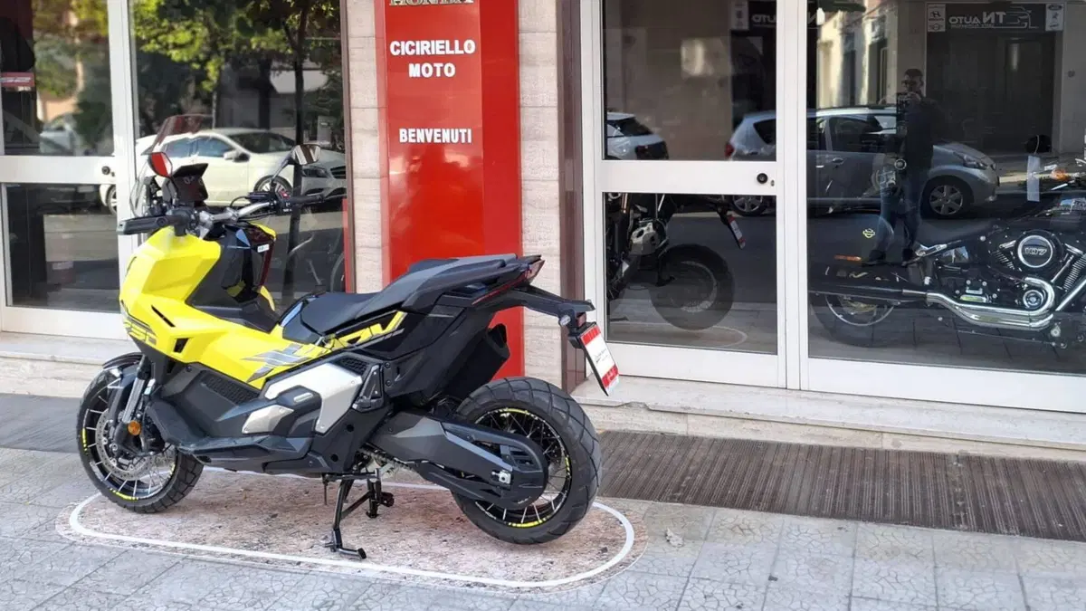 Honda X-ADV 750 Special Edition (2026 - 27) (6)