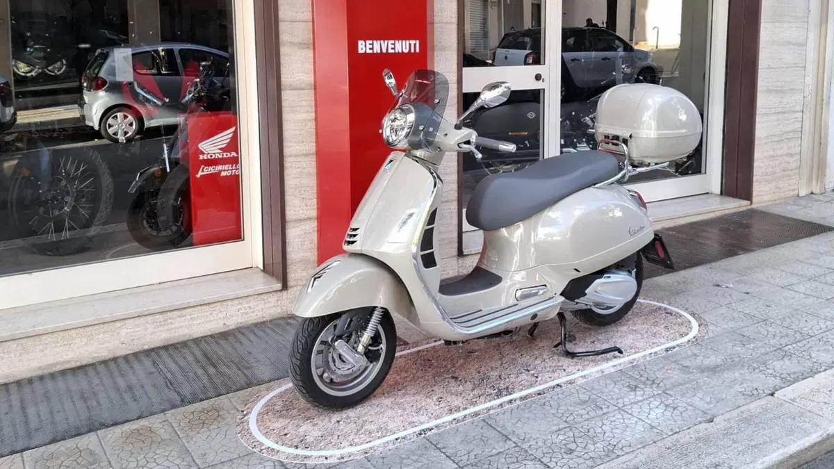 Vespa GTS 310 (2025 - 26) (6)