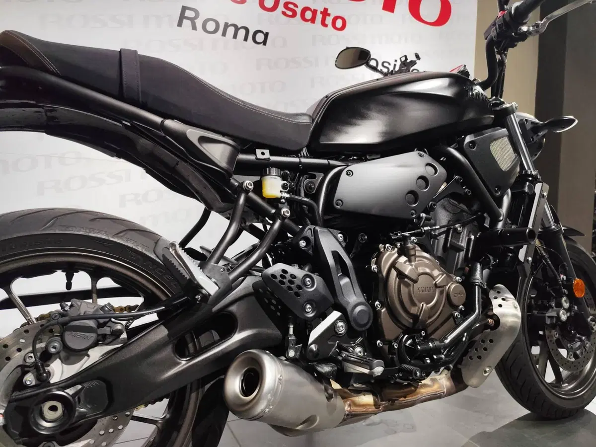 Yamaha XSR 700 (2021) (2)