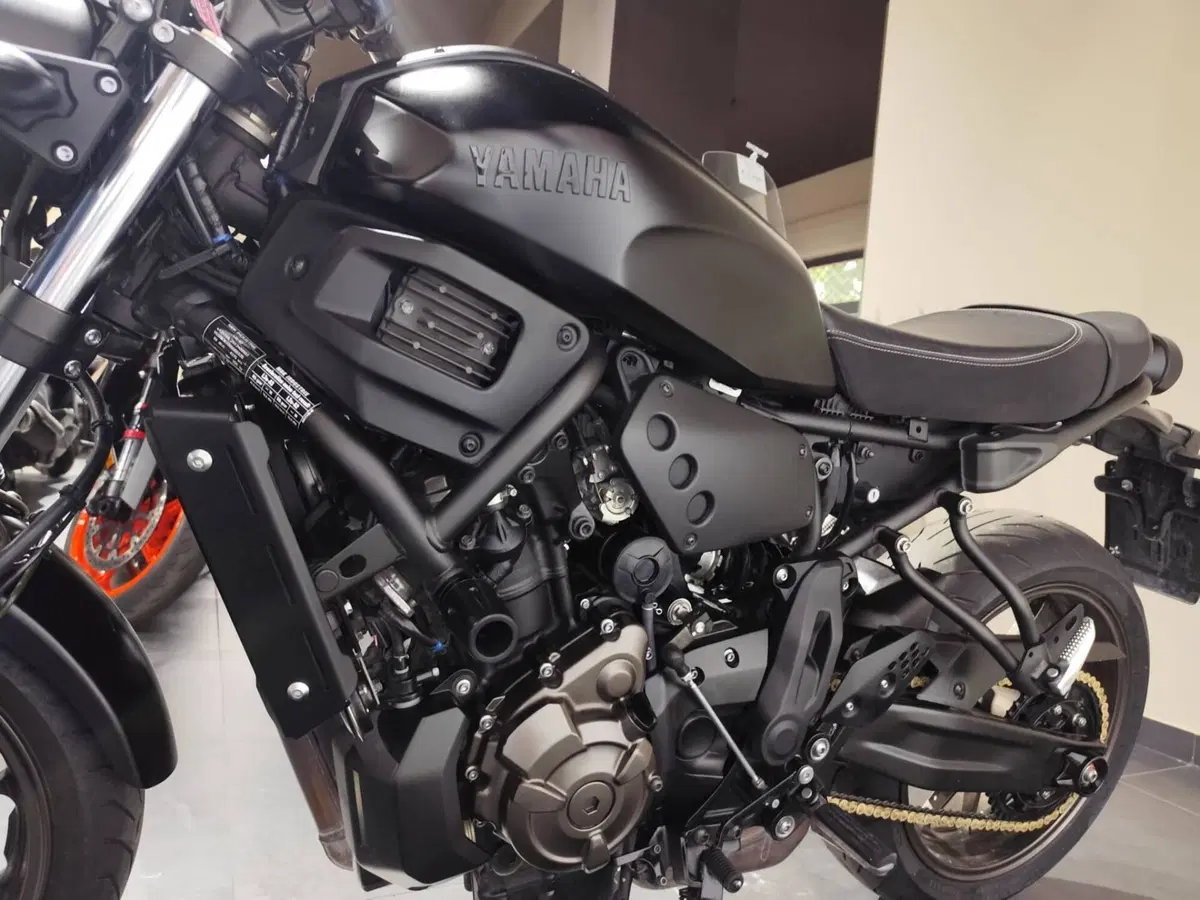 Yamaha XSR 700 (2021) (5)