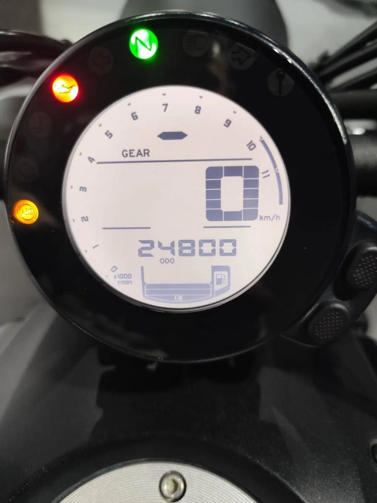 Yamaha XSR 700 (2021) (8)