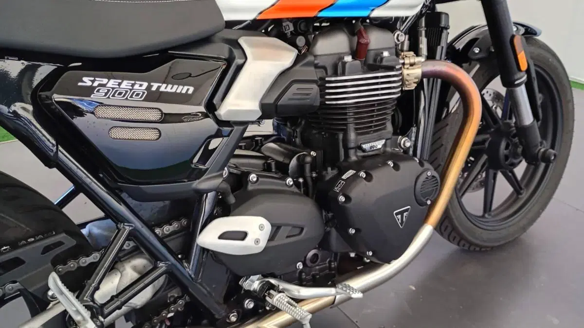 Triumph Speed Twin 900 (2025 - 26) (8)