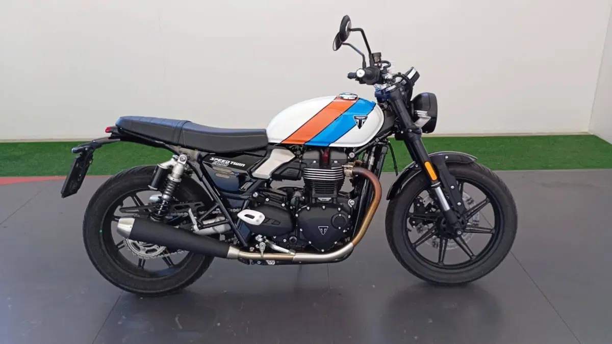 Triumph Speed Twin 900 (2025 - 26) (2)