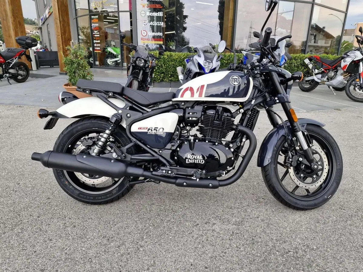 Royal Enfield Shotgun 650 (2024 - 26) (2)