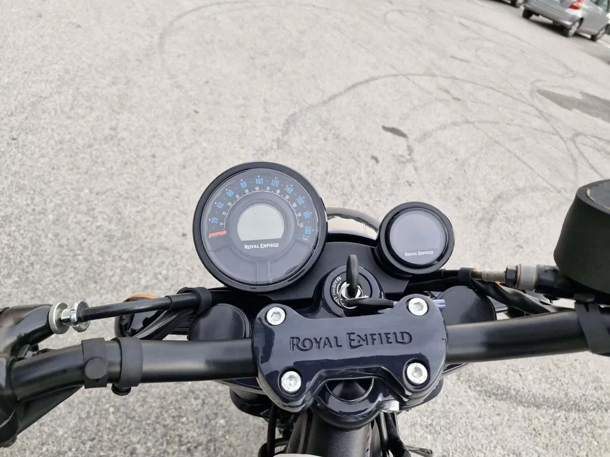 Royal Enfield Shotgun 650 (2024 - 26) (5)