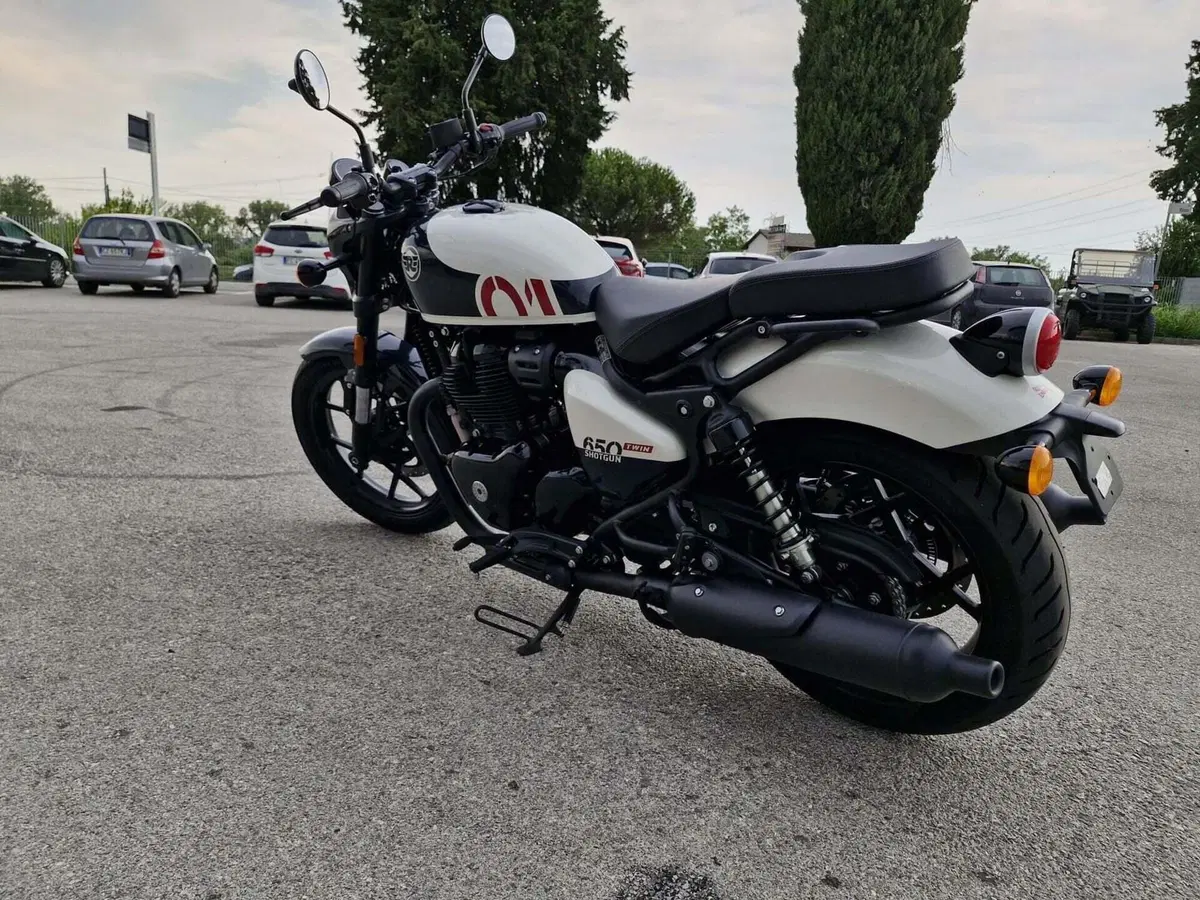 Royal Enfield Shotgun 650 (2024 - 26) (6)