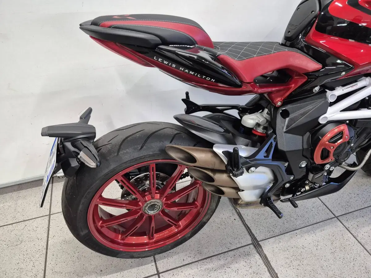 MV Agusta Brutale 800 RR LH44 (2018 - 19) (3)