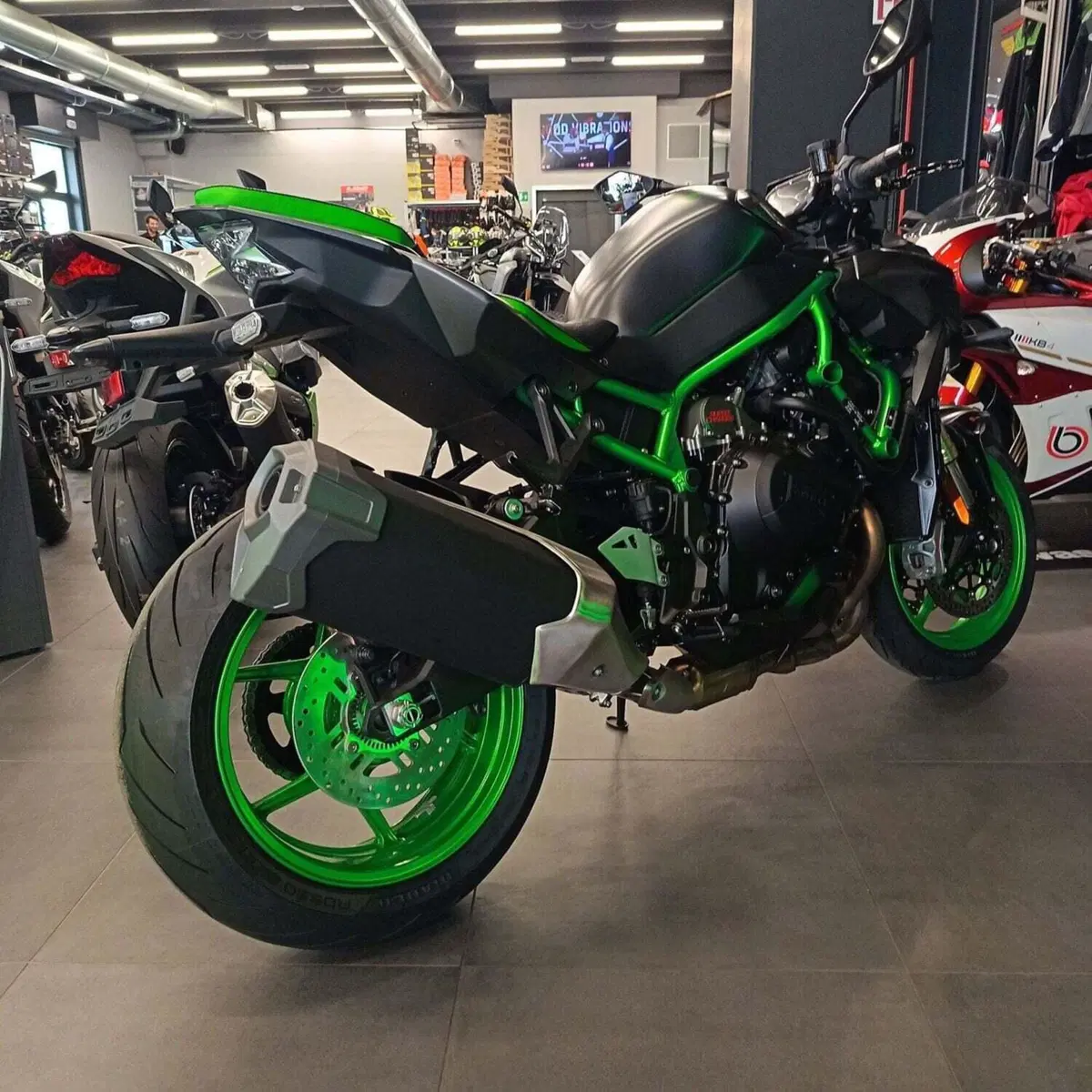 Kawasaki Z H2 SE (2025 - 27) (3)