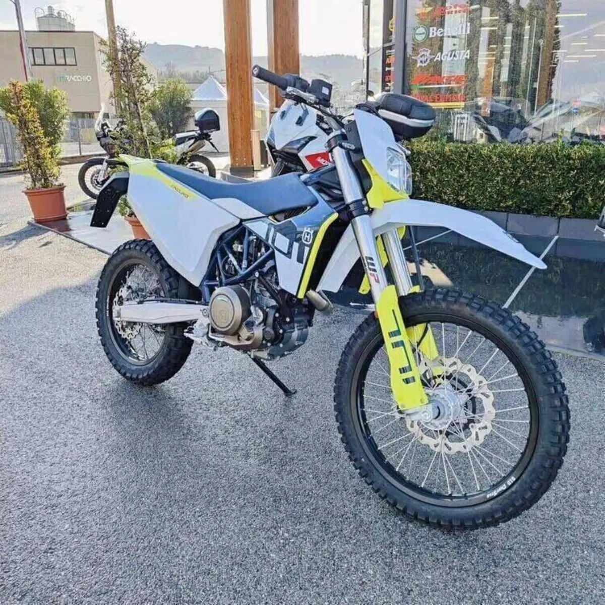 Husqvarna 701 Enduro (2023 - 25) (2)