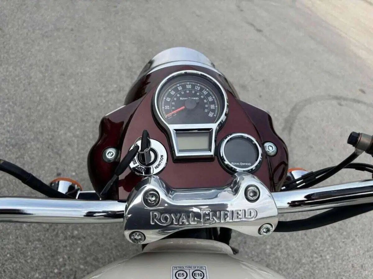 Royal Enfield Classic 650 (2025 - 26) (8)