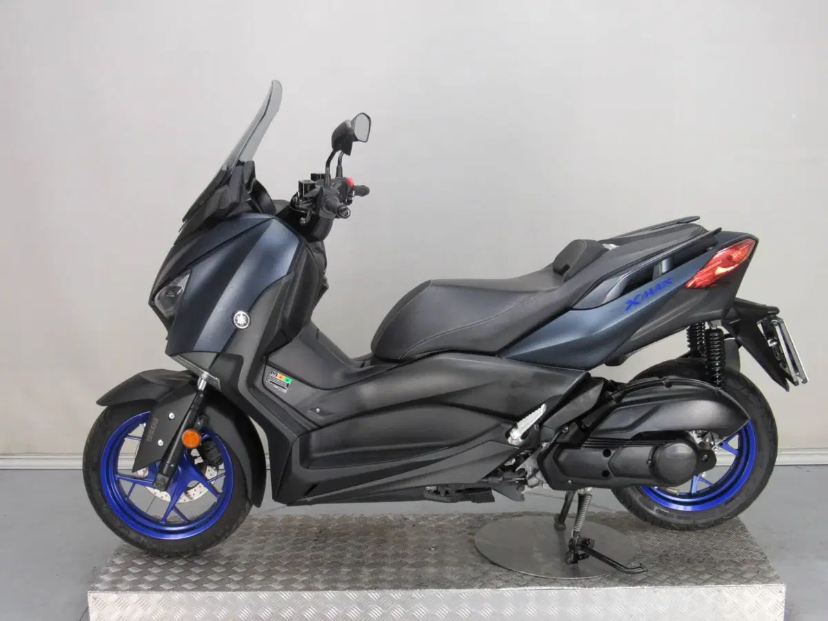 Yamaha X-Max 125 (2021 - 24) (5)
