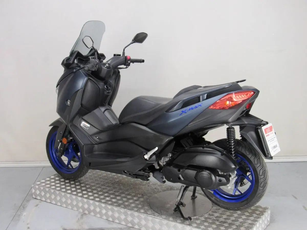 Yamaha X-Max 125 (2021 - 24) (6)