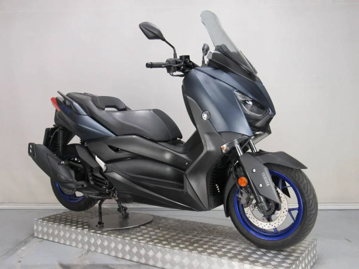 Yamaha X-Max 125 (2021 - 24) (9)