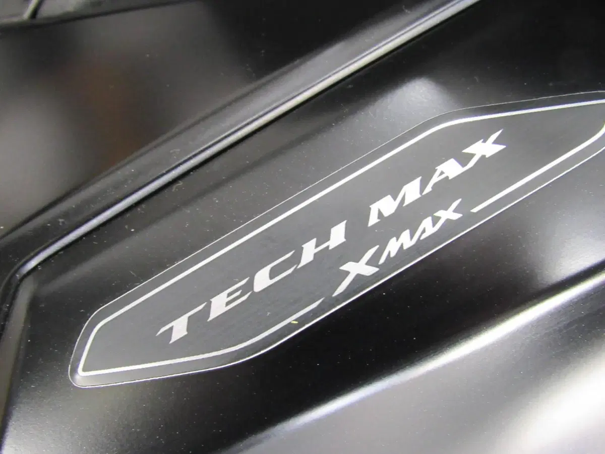 Yamaha X-Max 300 Tech Max (2021 - 24) (13)