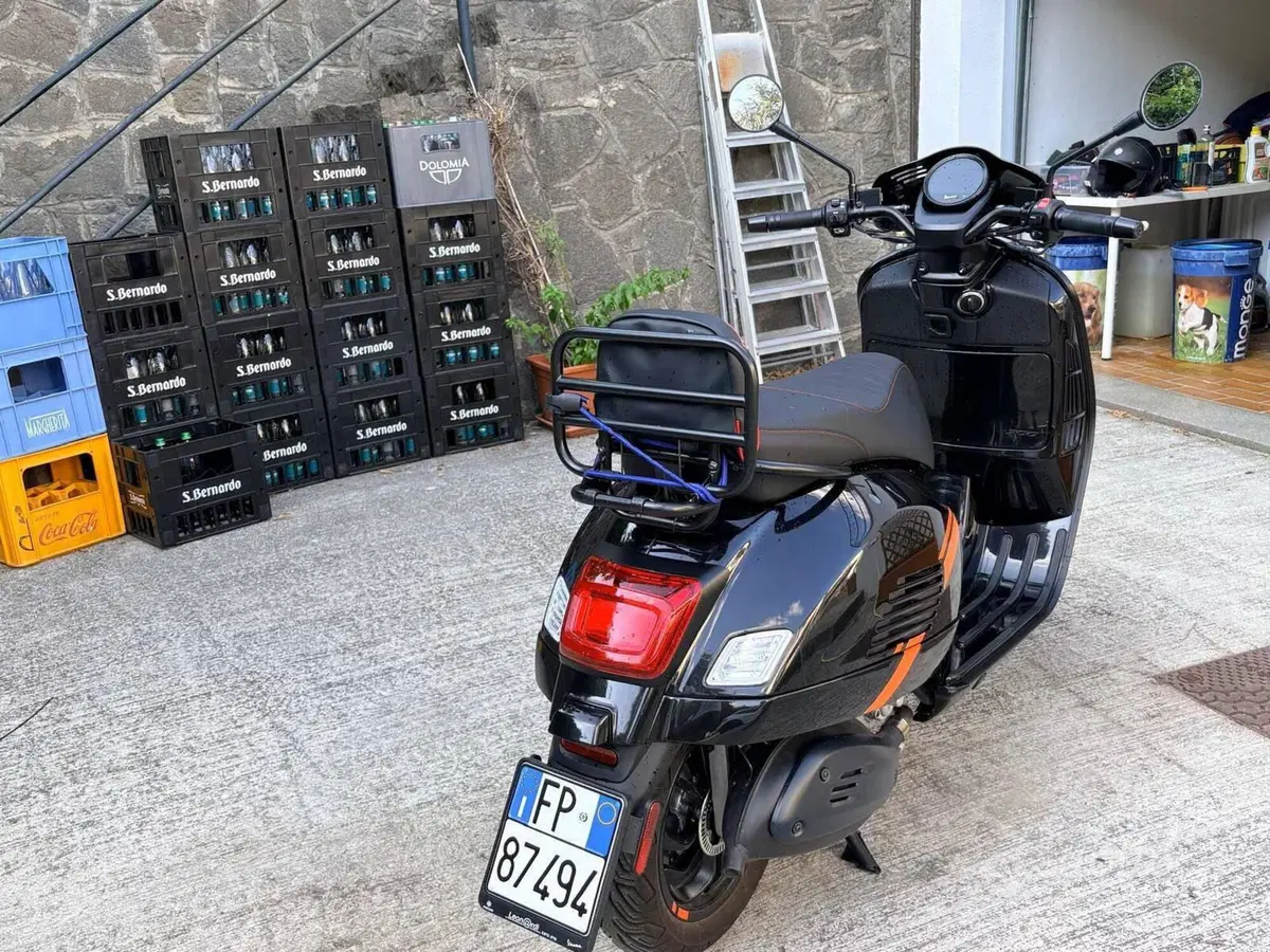 Vespa GTS 300 (2023 - 24) (4)