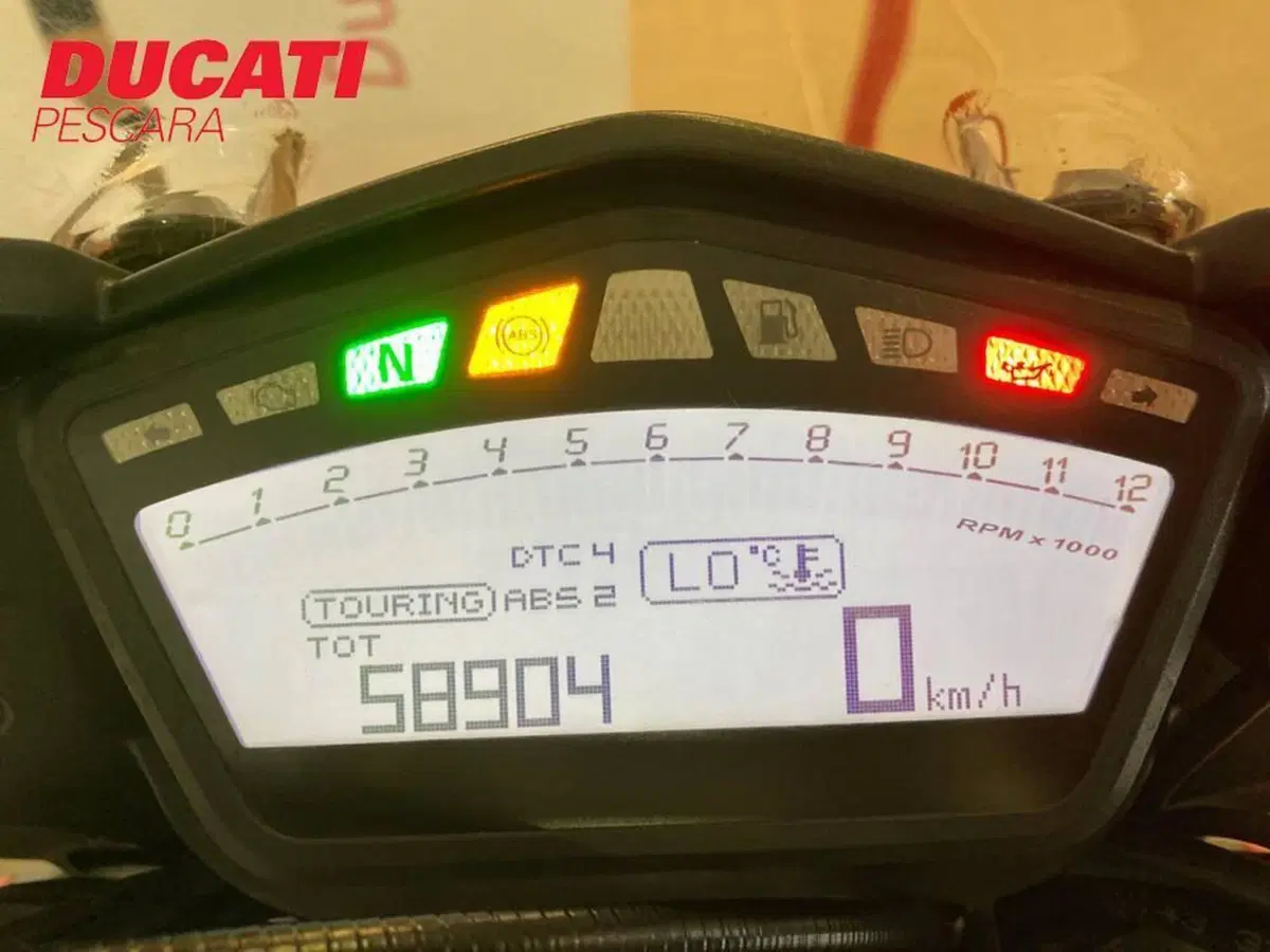 Ducati Hyperstrada 821 (2013 - 15) (5)