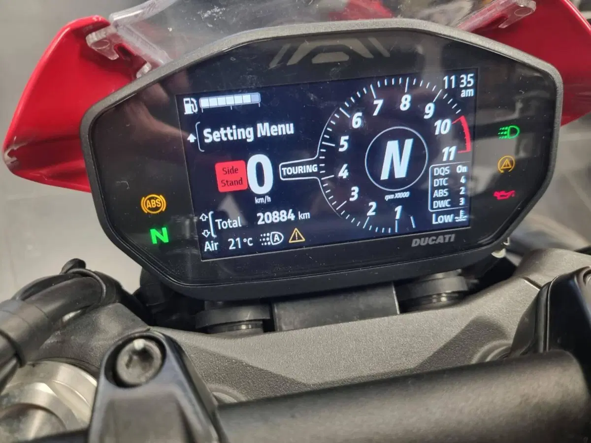Ducati Monster 937 + (2021 - 25) (2)