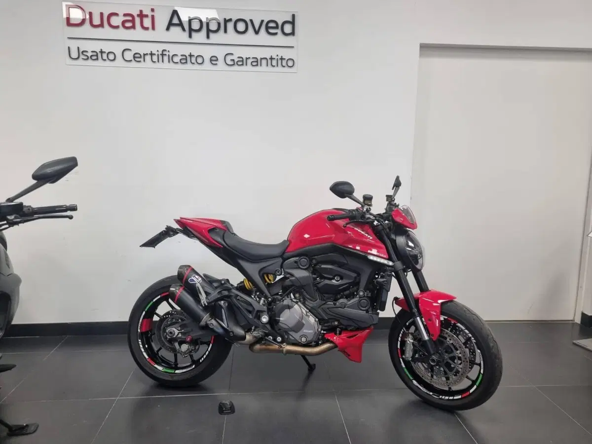 Ducati Monster 937 + (2021 - 25)