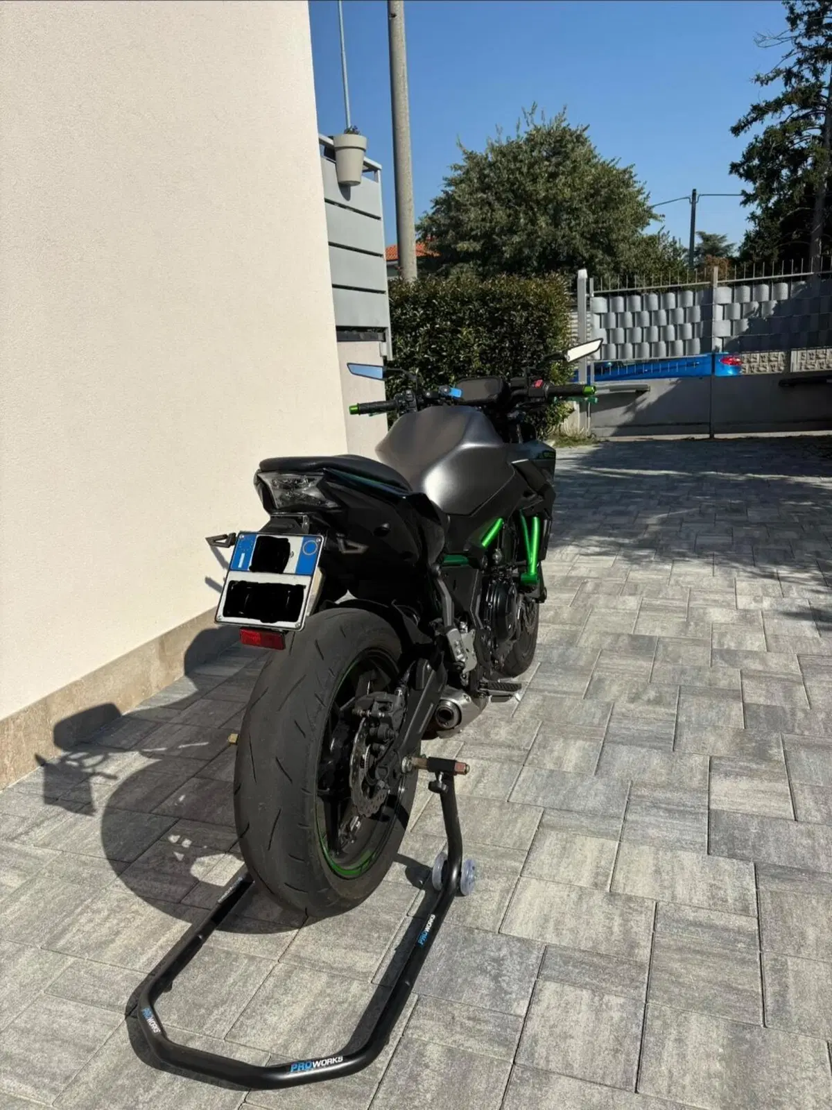 Kawasaki Z 650 (2021 - 24) (2)