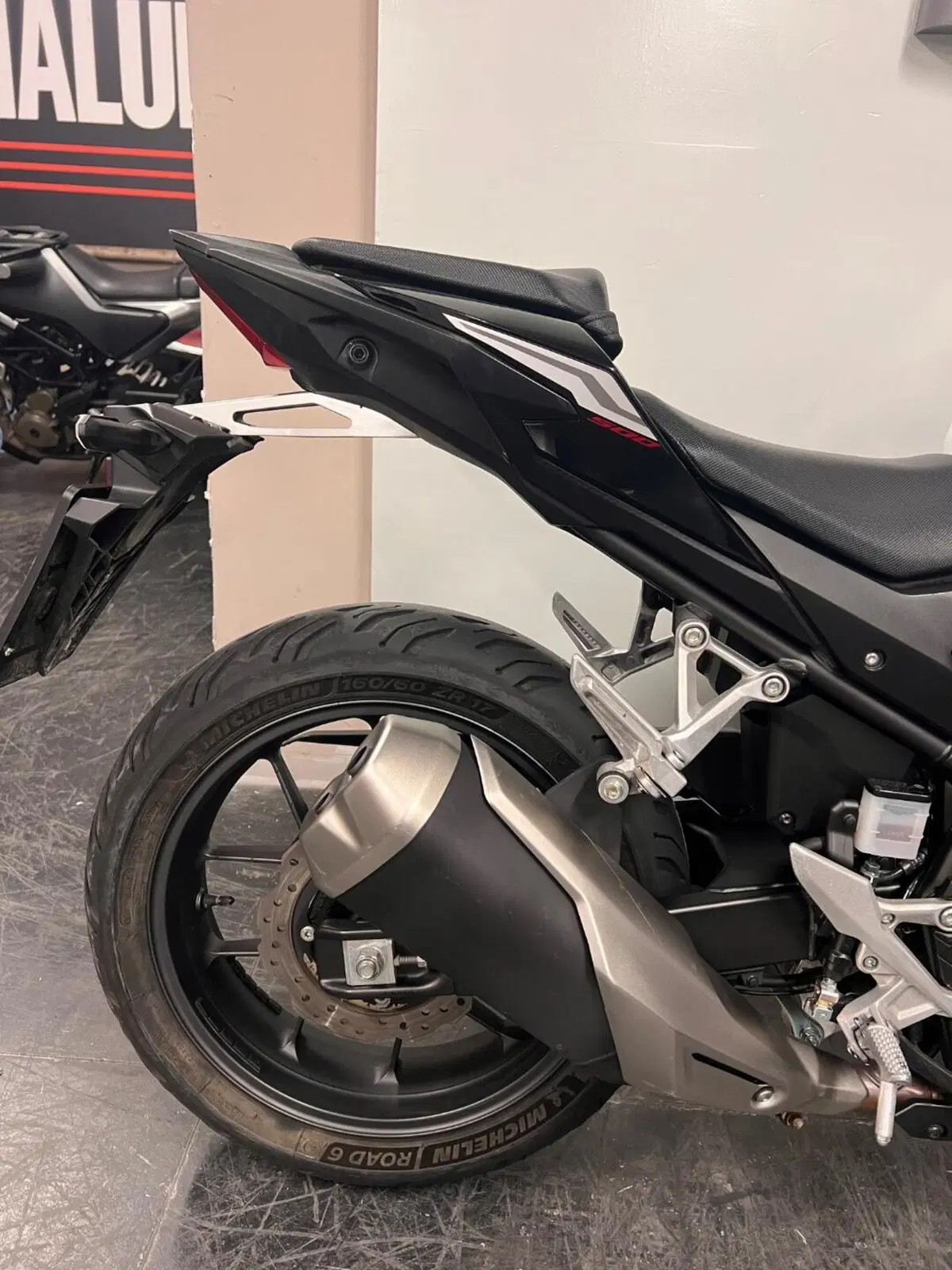 Honda CB 500 Hornet (2024 - 25) (5)