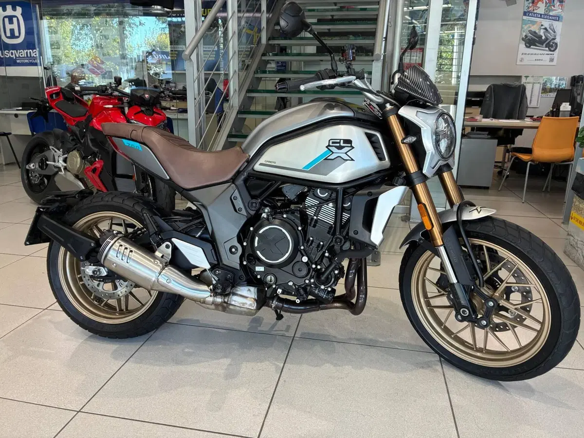 CFMOTO 700CL-X Sport (2022 - 26)