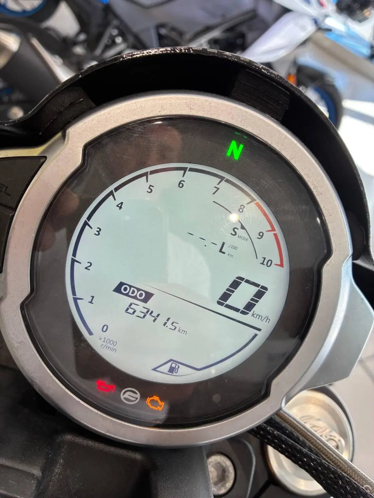 CFMOTO 700CL-X Sport (2022 - 26) (8)