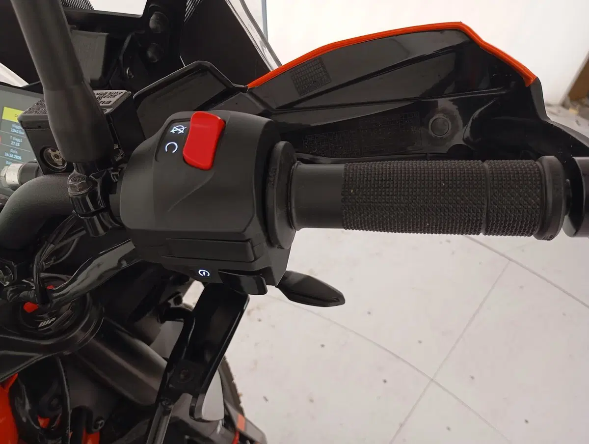 KTM 390 Adventure SW "Spooked Wheels" (2023 - 24) (11)