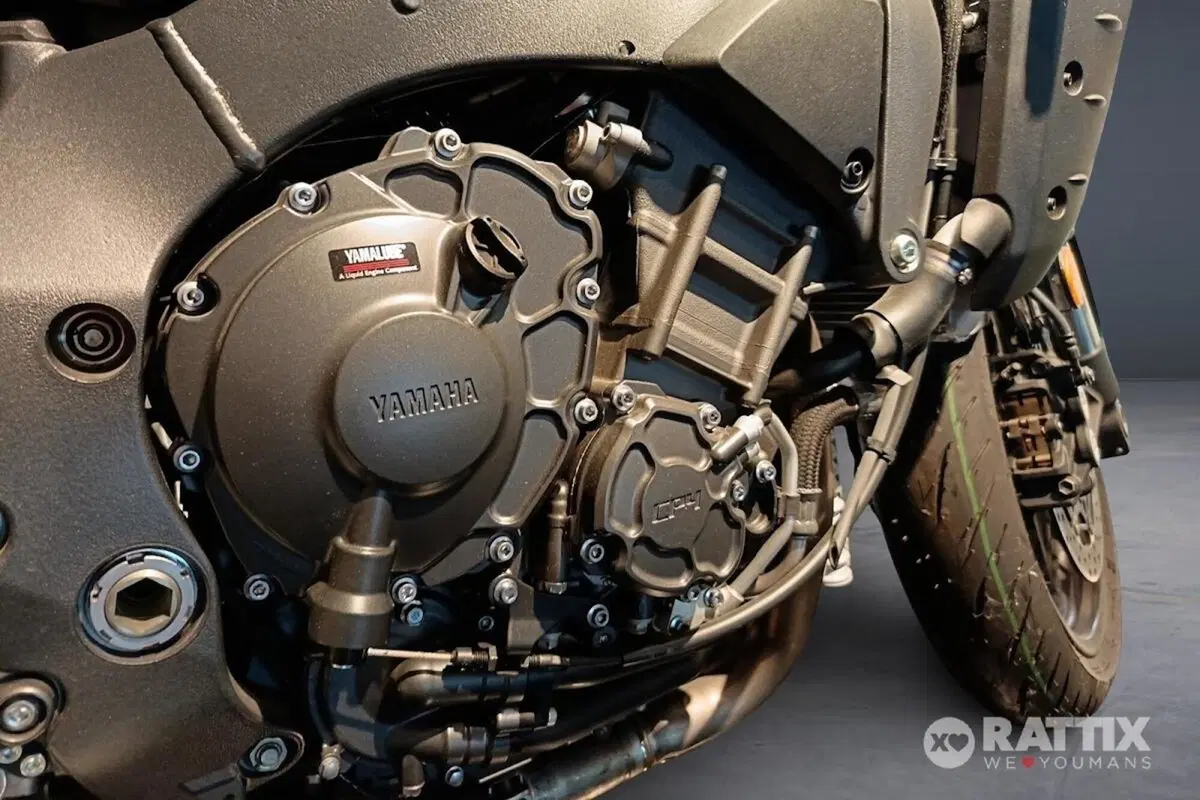 Yamaha MT-10 (2022 - 26) (7)
