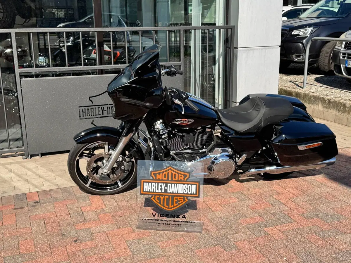 Harley-Davidson Street Glide (2024 - 26) (2)