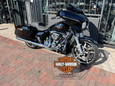 Harley-Davidson Street Glide (2024 - 26) usata
