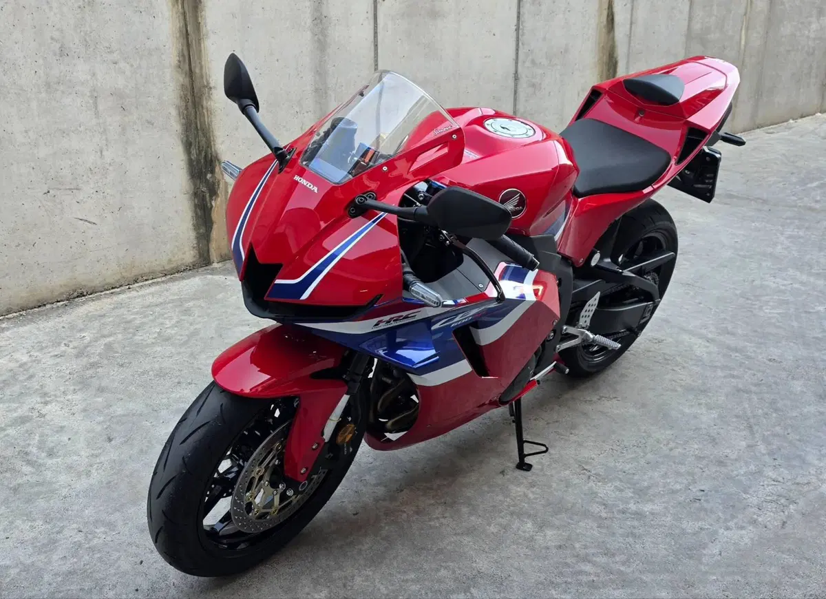 Honda CBR 600 RR (2024 - 26)