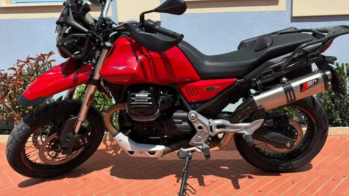 Moto Guzzi V85 TT (2019 - 20) (2)