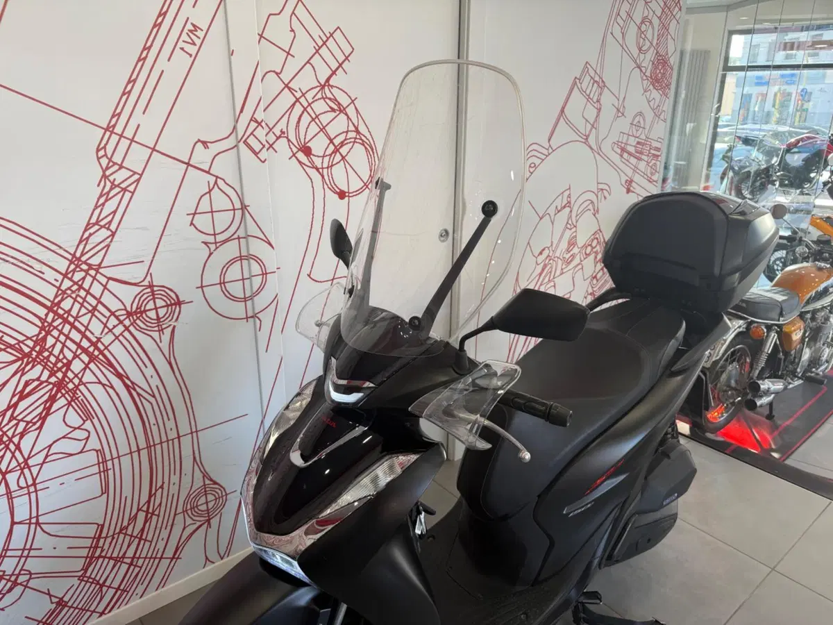 Honda SH 150i Sport (2022 - 23) (13)