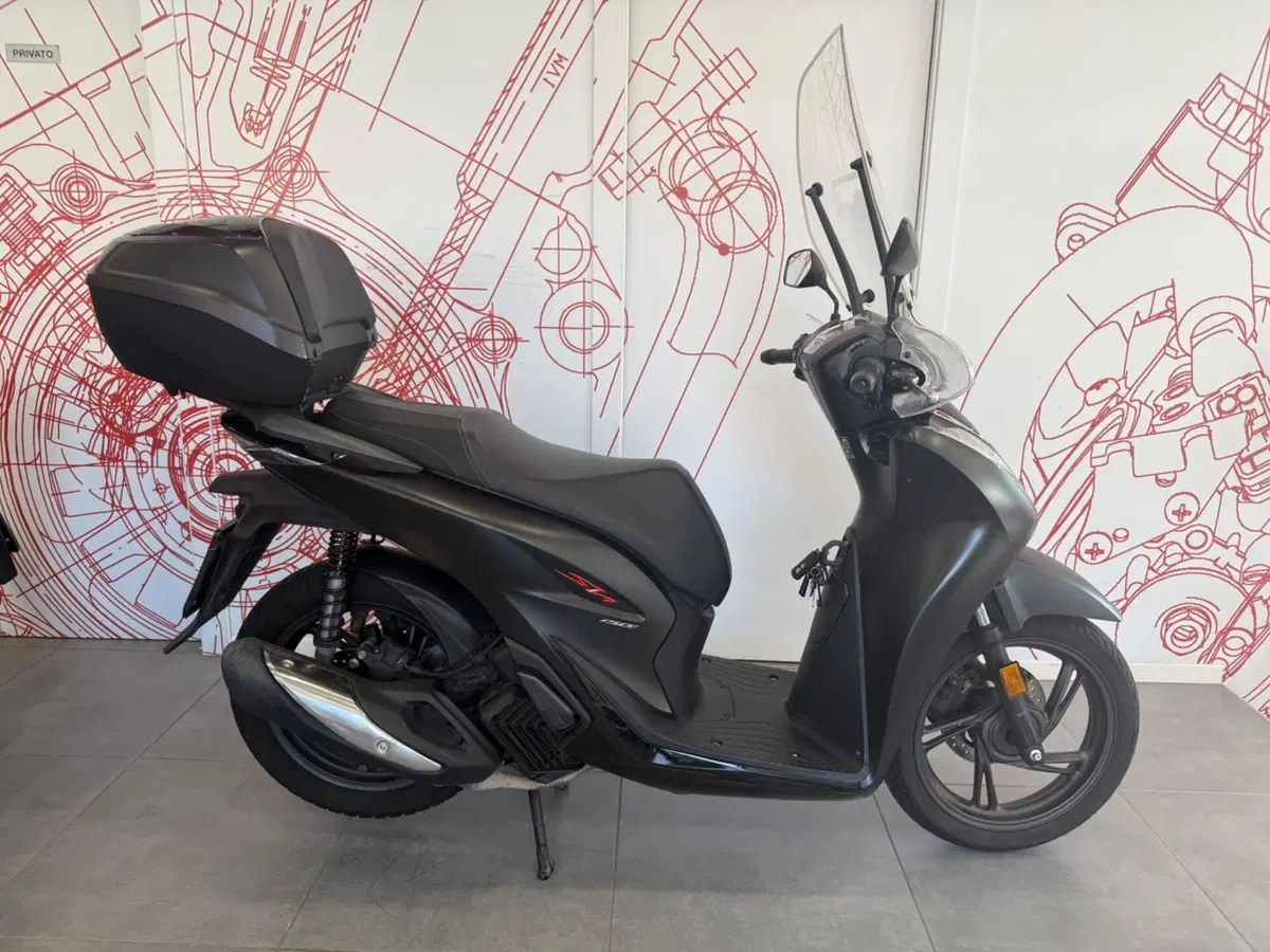 Honda SH 150i Sport (2022 - 23)