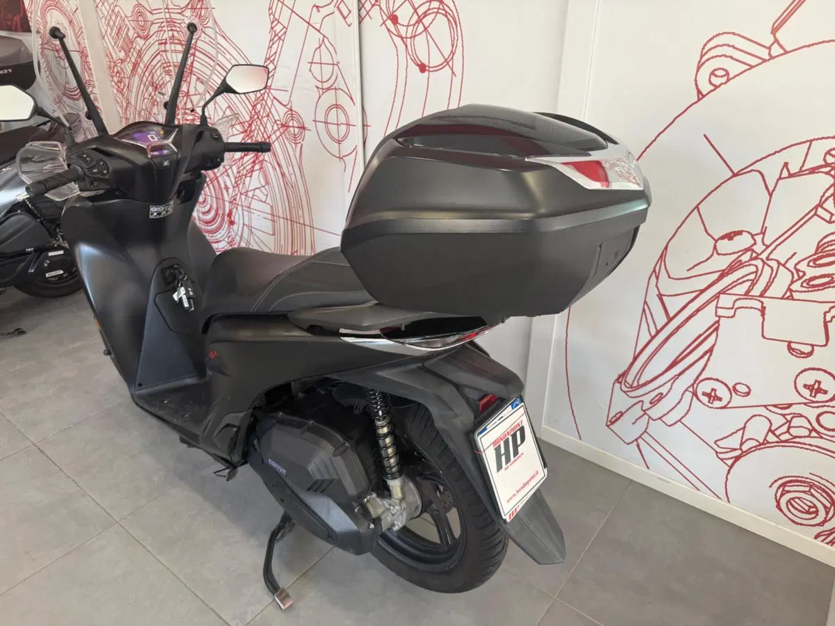 Honda SH 150i Sport (2022 - 23) (15)
