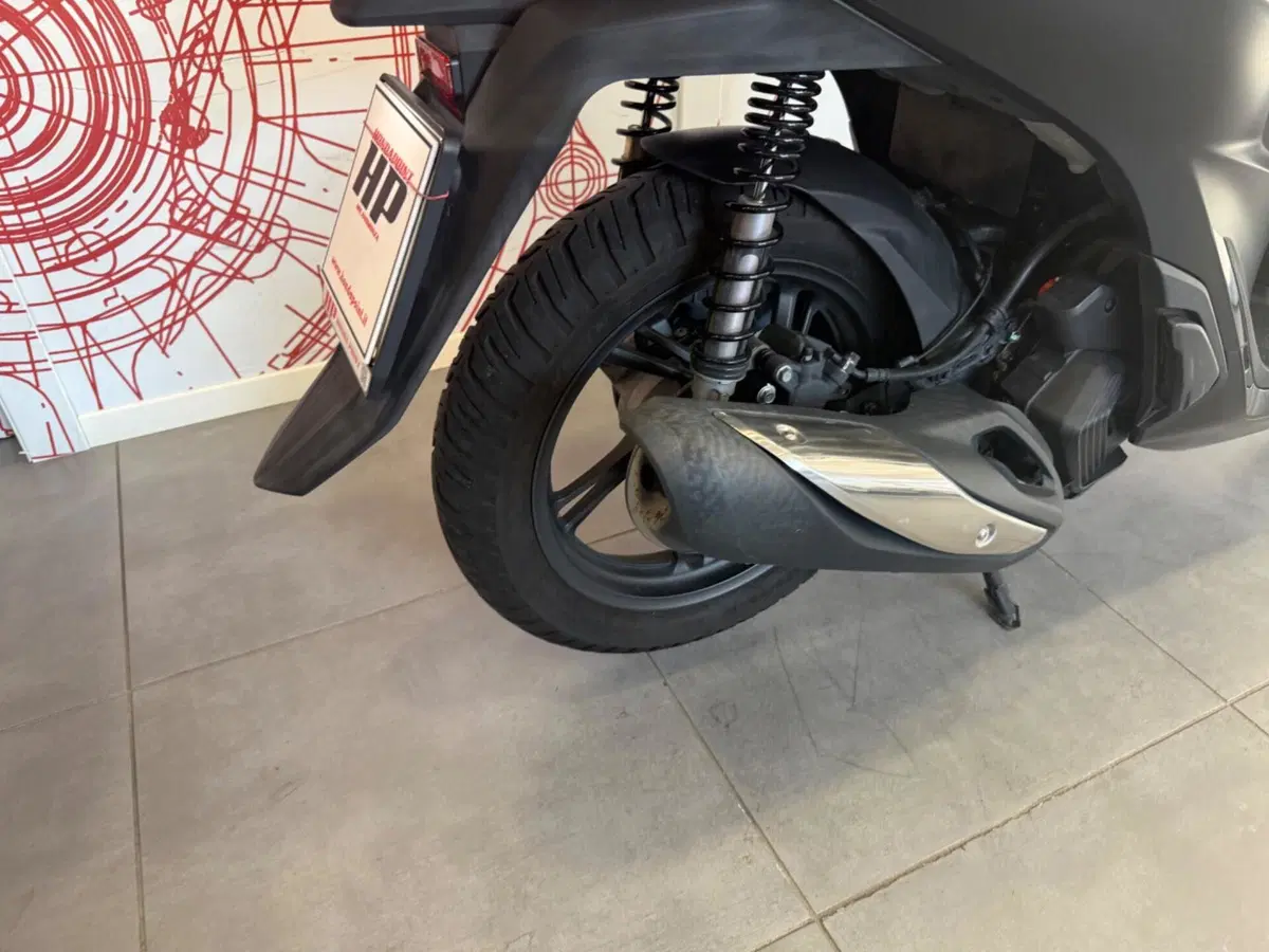 Honda SH 150i Sport (2022 - 23) (10)