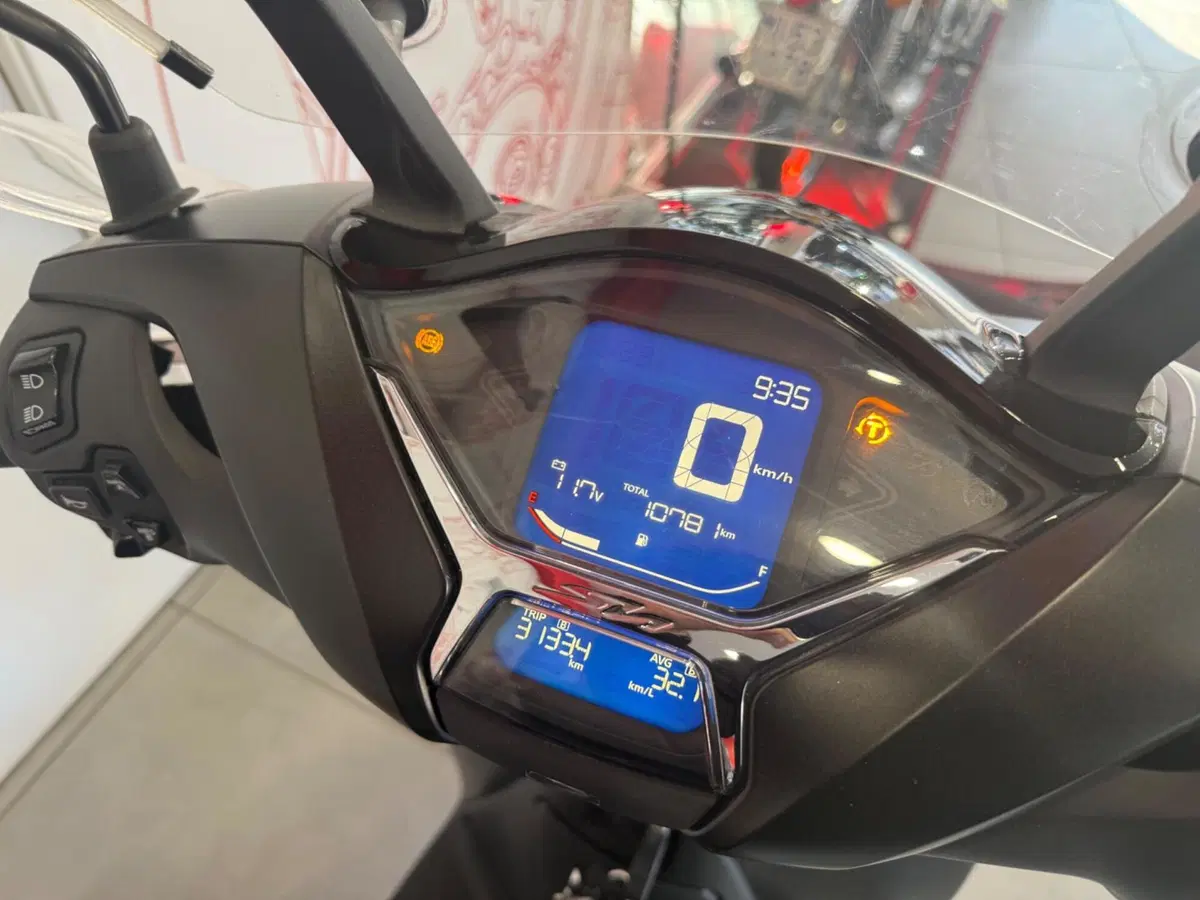 Honda SH 150i Sport (2022 - 23) (6)