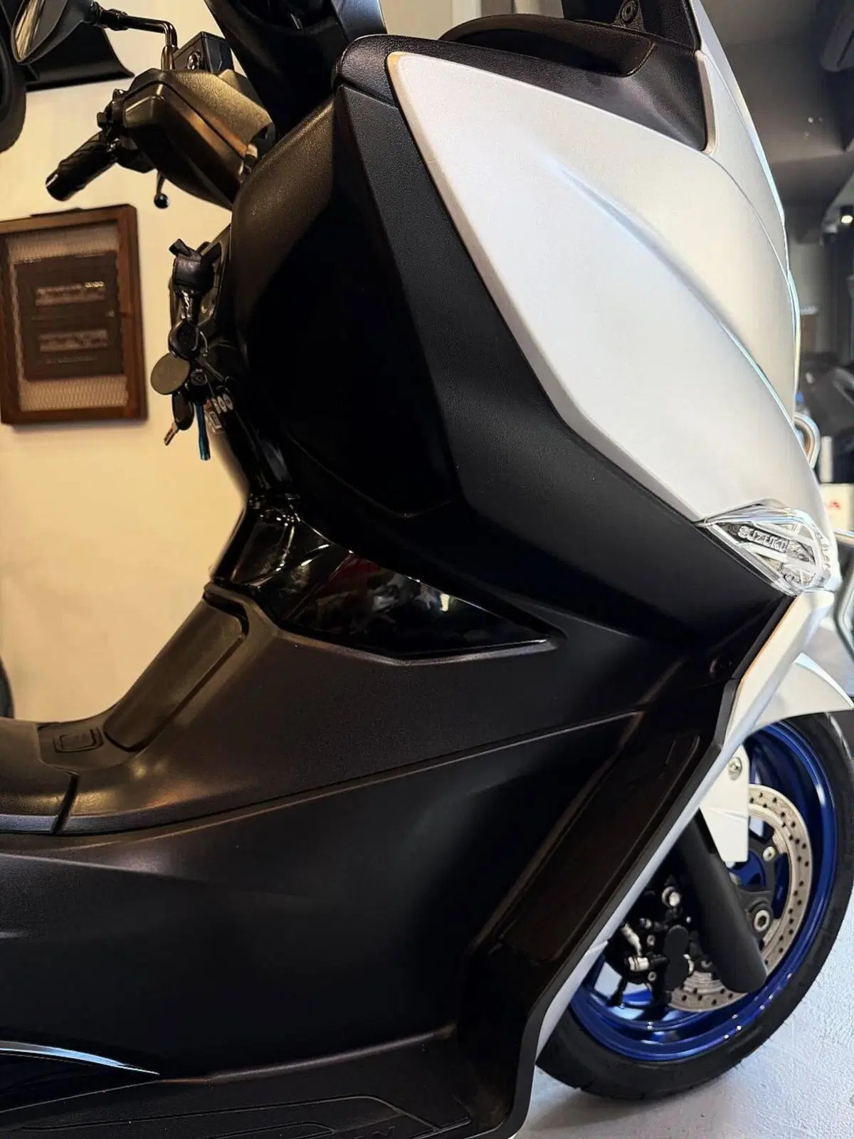 Suzuki Burgman 400 (2022 - 24) (8)