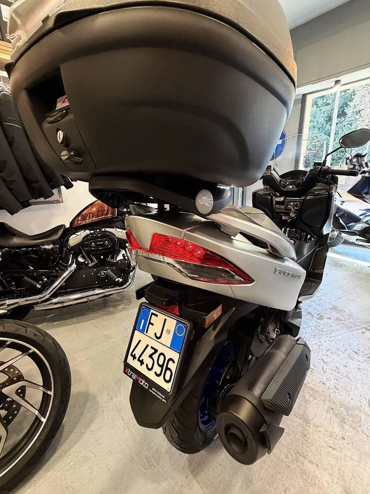 Suzuki Burgman 400 (2022 - 24) (18)