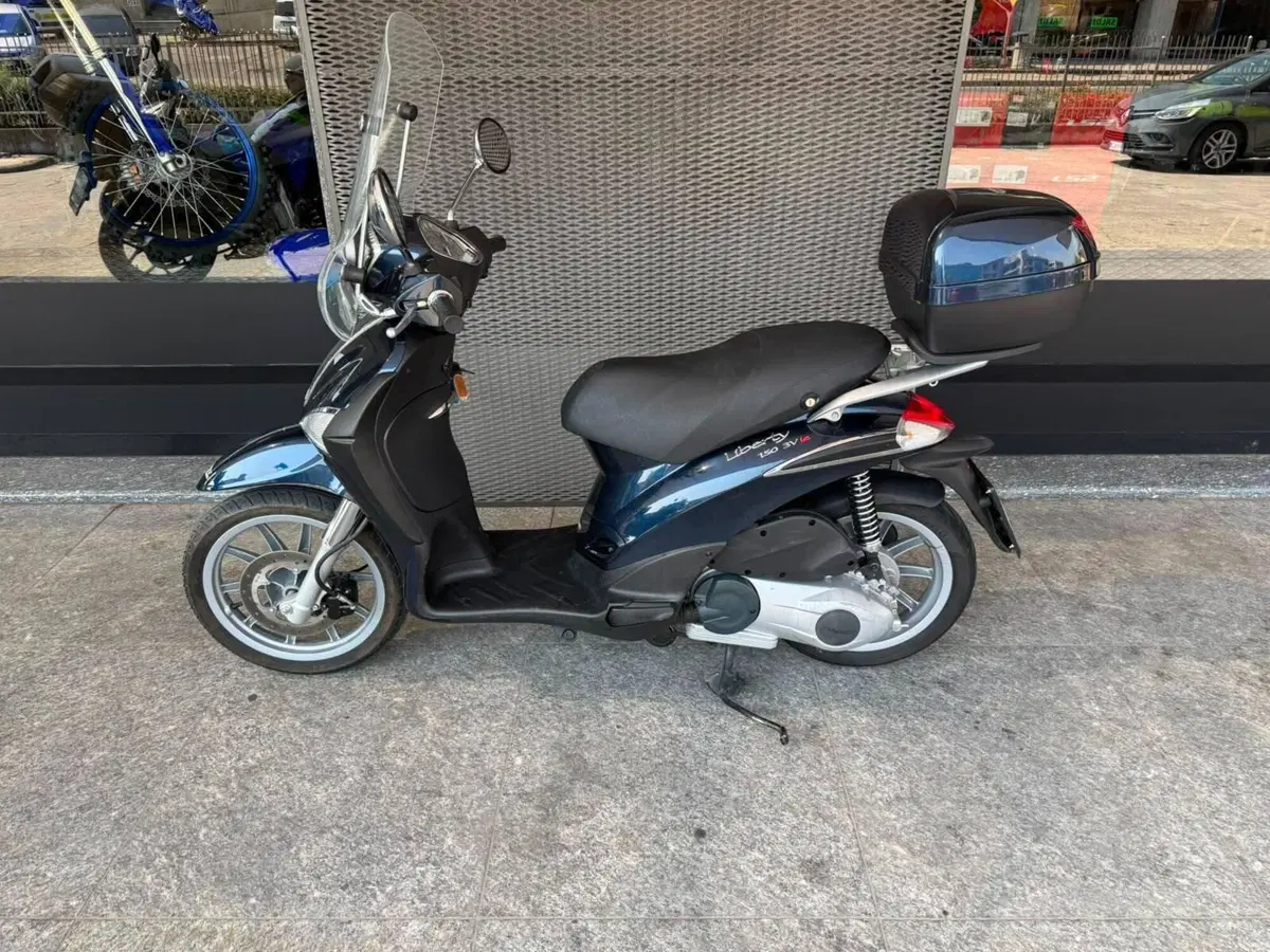 Piaggio Liberty 150 3V Full Optional (2013 - 15) (4)