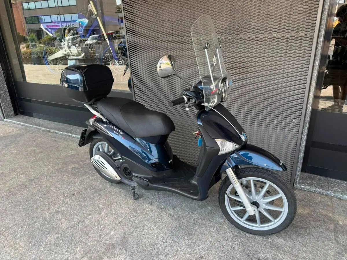 Piaggio Liberty 150 3V Full Optional (2013 - 15) (8)
