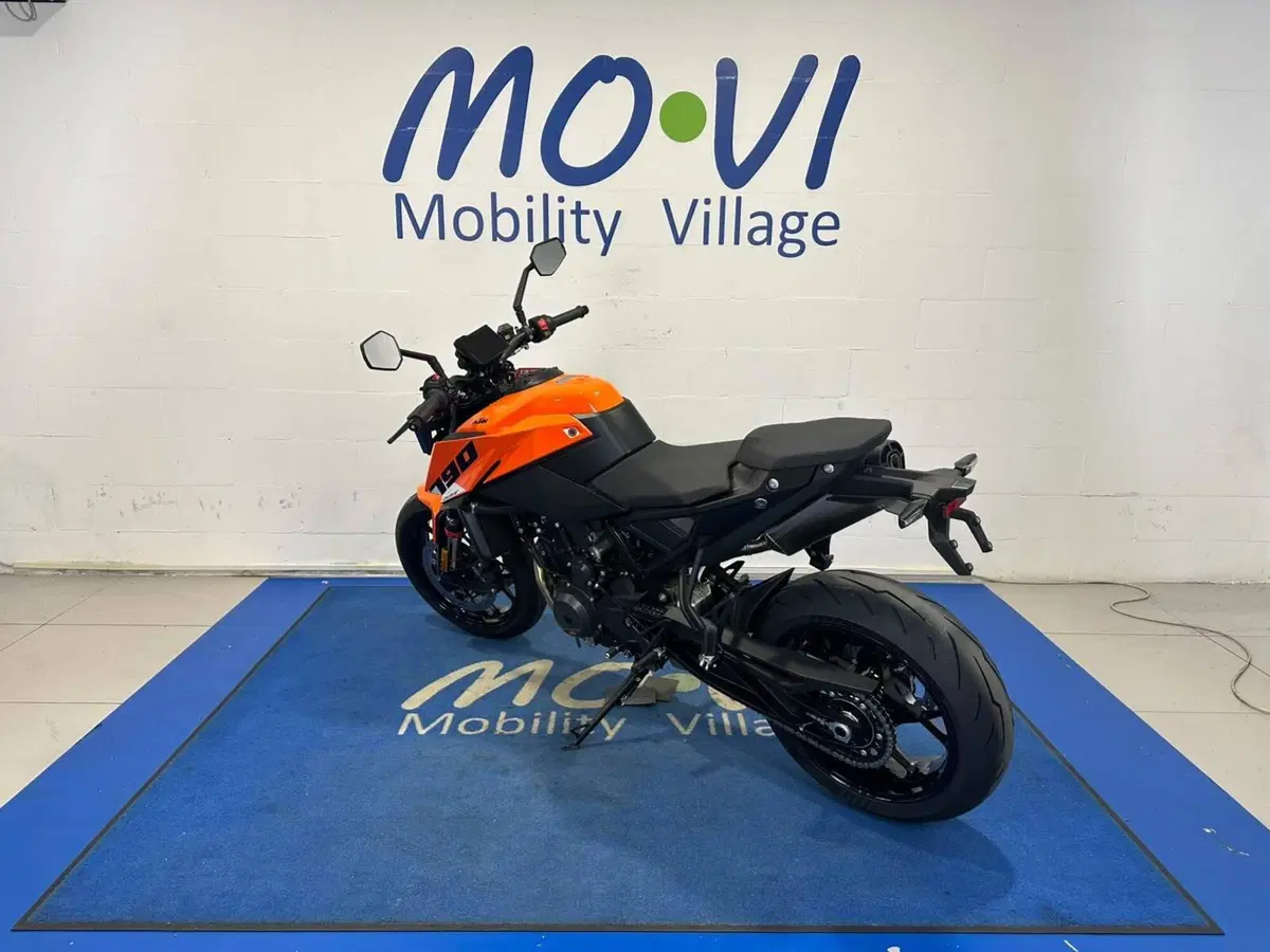 KTM 790 Duke (2027) (4)