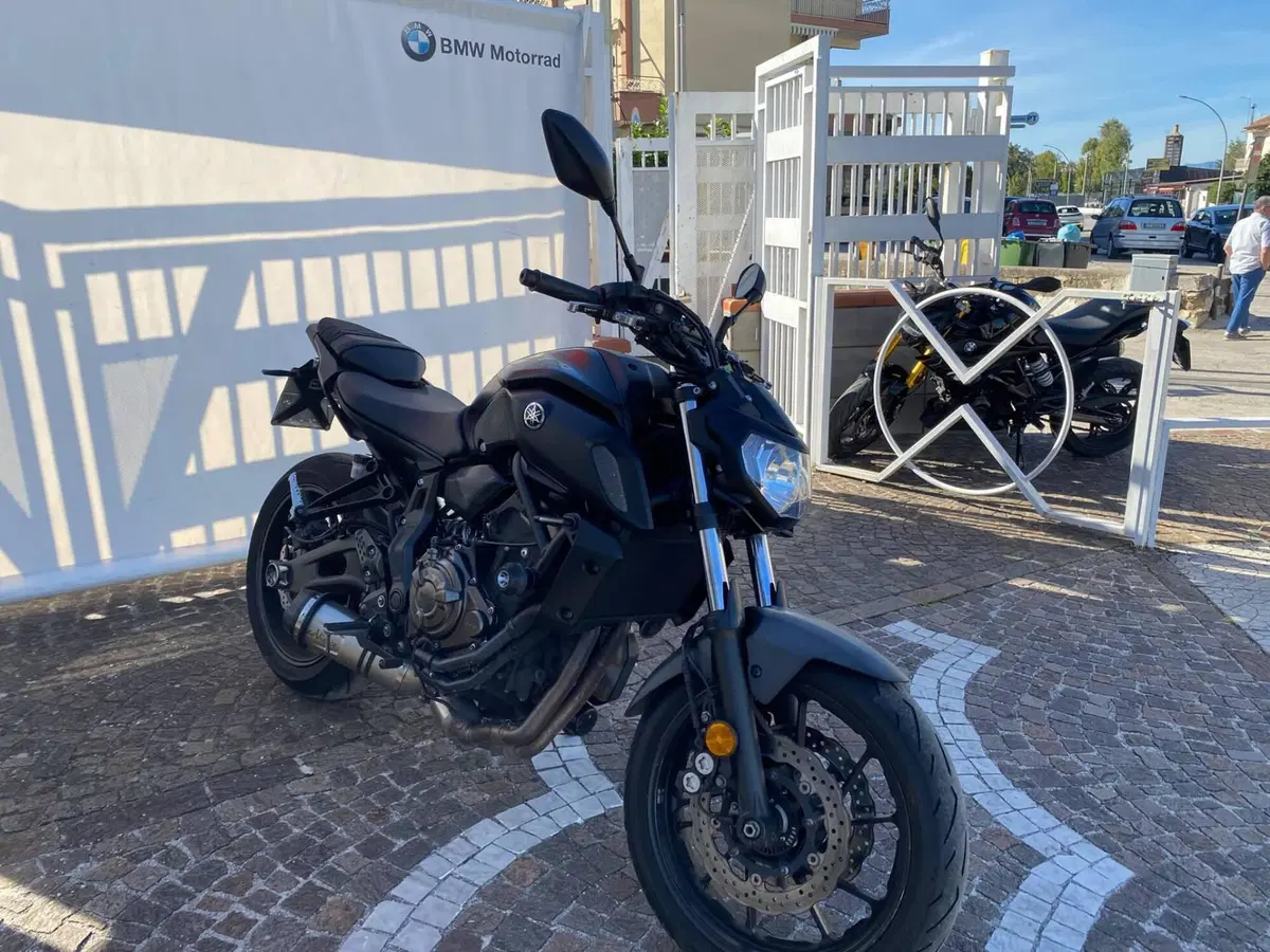Yamaha MT-07 (2017 - 18) (2)