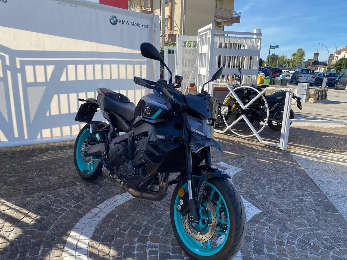 Yamaha MT-09 Y-AMT (2024 - 26)