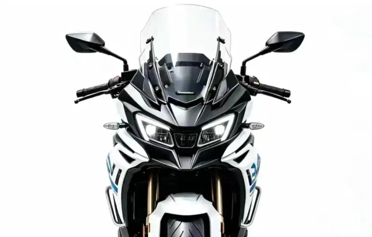 L'anti-Tracer 9 arriva dalla Cina: tre cilindri e prezzo shock per la ZXMoto 820GT (2)