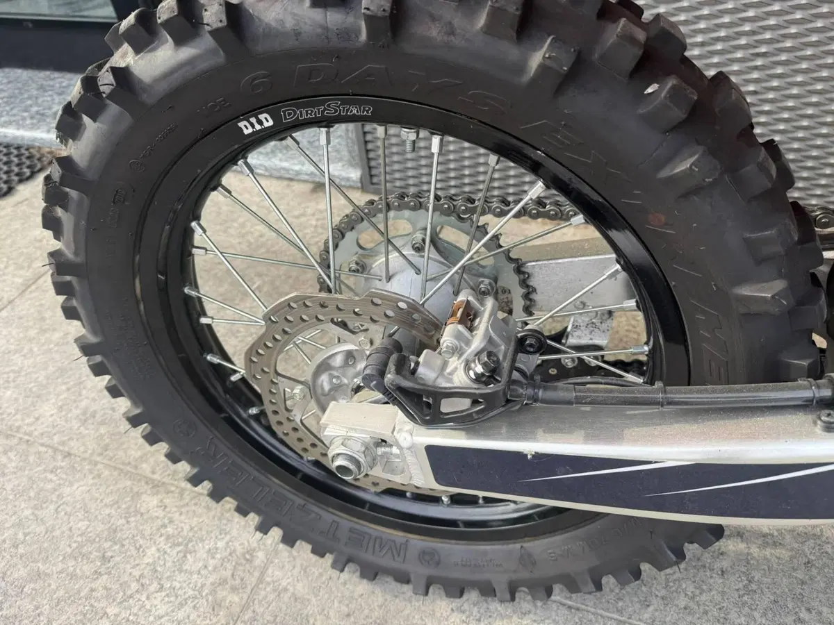 Honda CRF 300RX Enduro (2021) (6)